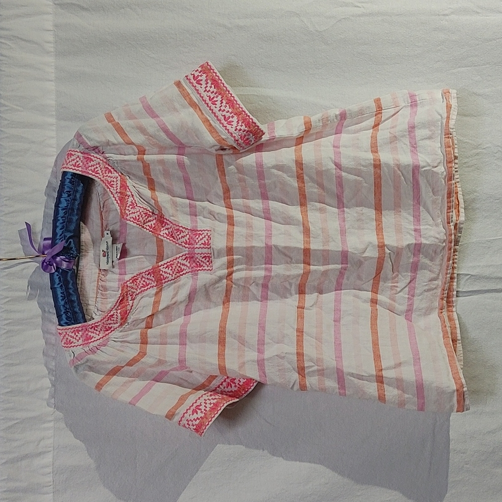 Vineyard Vines Embroidered Linen blend Top